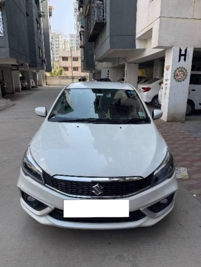 https://images10.gaadi.com/usedcar_image/4249866/original/processed_6603c30e-f041-486b-9e2e-0525d3c224f9.jpg?imwidth=6400