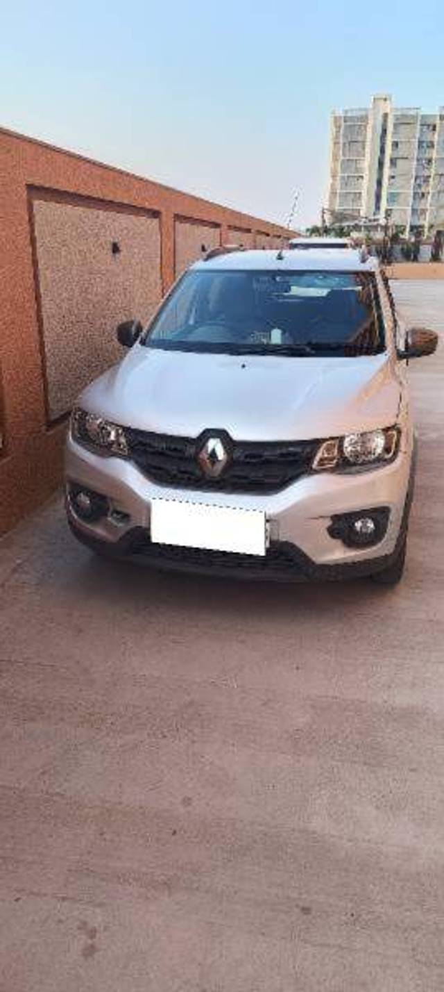 https://images10.gaadi.com/usedcar_image/4249905/original/72324e18b4463ce02808f53c65f2fe2c.jpg?imwidth=6400