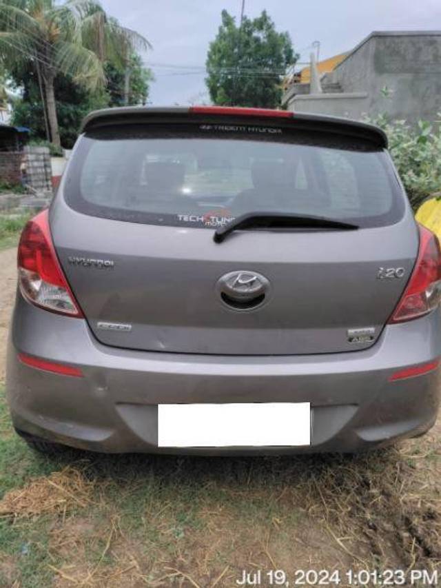 https://images10.gaadi.com/usedcar_image/4249908/original/a2ce7a2856768d3e4ccf1ab895921dfc.jpg?imwidth=6401