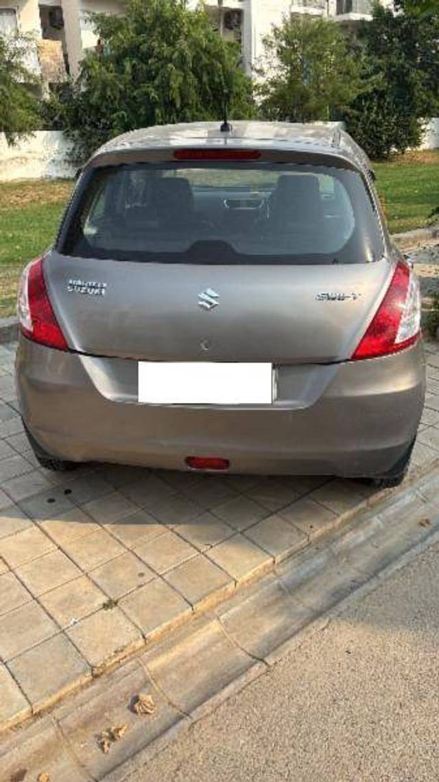 https://images10.gaadi.com/usedcar_image/4249938/original/1802b093444271e4eba4cde29a931c48.jpg?imwidth=6401