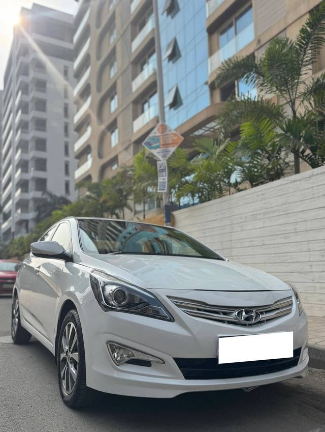 https://images10.gaadi.com/usedcar_image/4250001/original/processed_0b775d2f3fb4888fefdea9f2fae16b0e.jpg?imwidth=6400