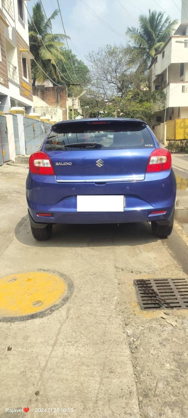 https://images10.gaadi.com/usedcar_image/4250003/original/processed_6a9d7b70f5434cf0fd797d6fb7de067f.jpg?imwidth=6401