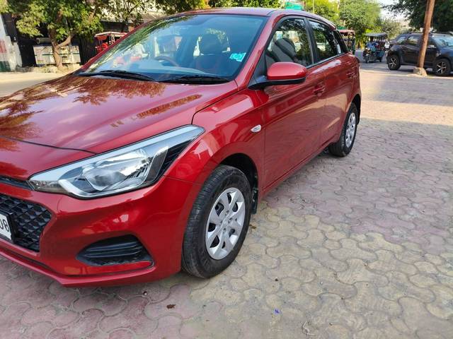 https://images10.gaadi.com/usedcar_image/4250102/original/processed_f6f7718730e161c9a5973422a71f7c8c.jpg?imwidth=6400