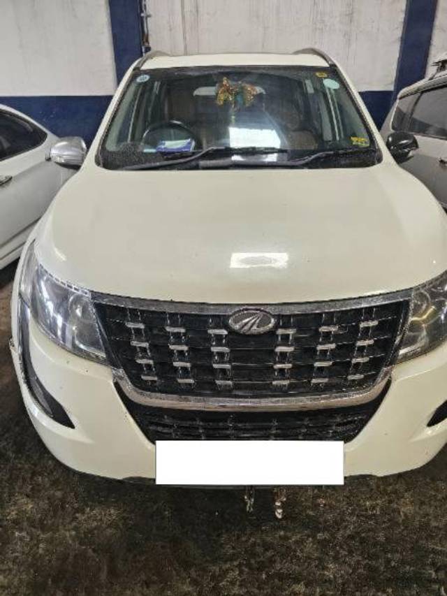 https://images10.gaadi.com/usedcar_image/4250170/original/processed_16292a18-1e40-4ae9-a7f5-695c6d3f9114.jpg?imwidth=6400