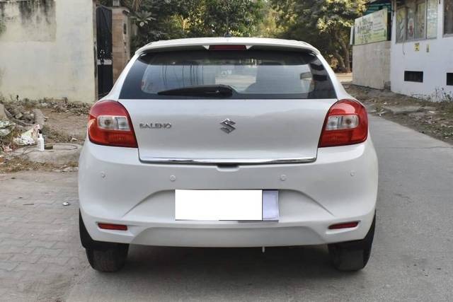 https://images10.gaadi.com/usedcar_image/4250207/original/processed_1ec6e0ec6095d87e06c4314d171a6dd8.jpg?imwidth=6401