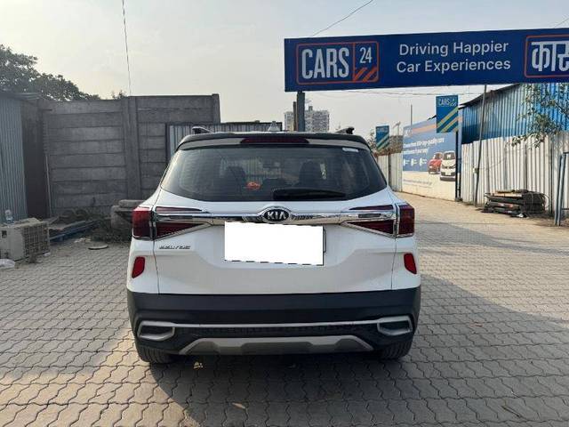 https://images10.gaadi.com/usedcar_image/4250270/original/a706a8736129fa4f0fda73532212fc76.jpg?imwidth=6401