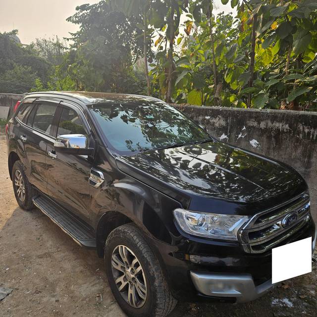 https://images10.gaadi.com/usedcar_image/4250385/original/processed_a8e01939fa556c86e6ea729d1b466b0b.jpg?imwidth=6400