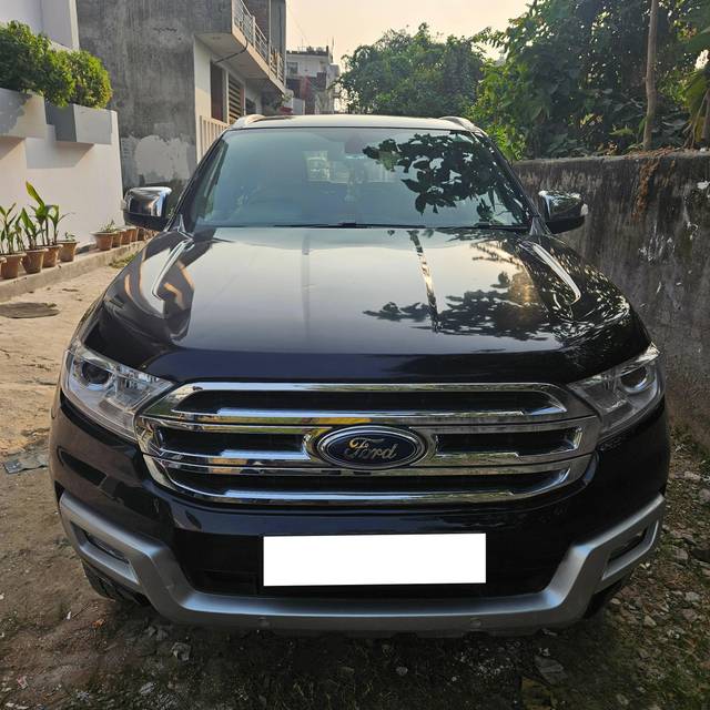 https://images10.gaadi.com/usedcar_image/4250385/original/processed_fc5d8b78ffd7bf1615109f5862ddd28d.jpg?imwidth=6402