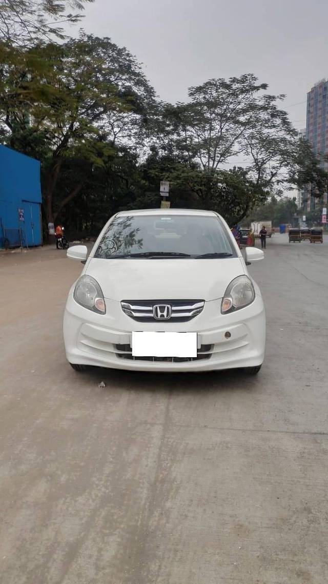 https://images10.gaadi.com/usedcar_image/4250417/original/processed_f633684af5188871ef2c5be4701f77c0.jpg?imwidth=6400