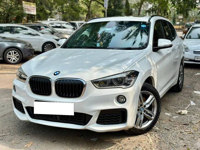 https://images10.gaadi.com/usedcar_image/4250520/original/processed_62330d875b16cc0182a13b0e86ff598d.jpg?imwidth=6400