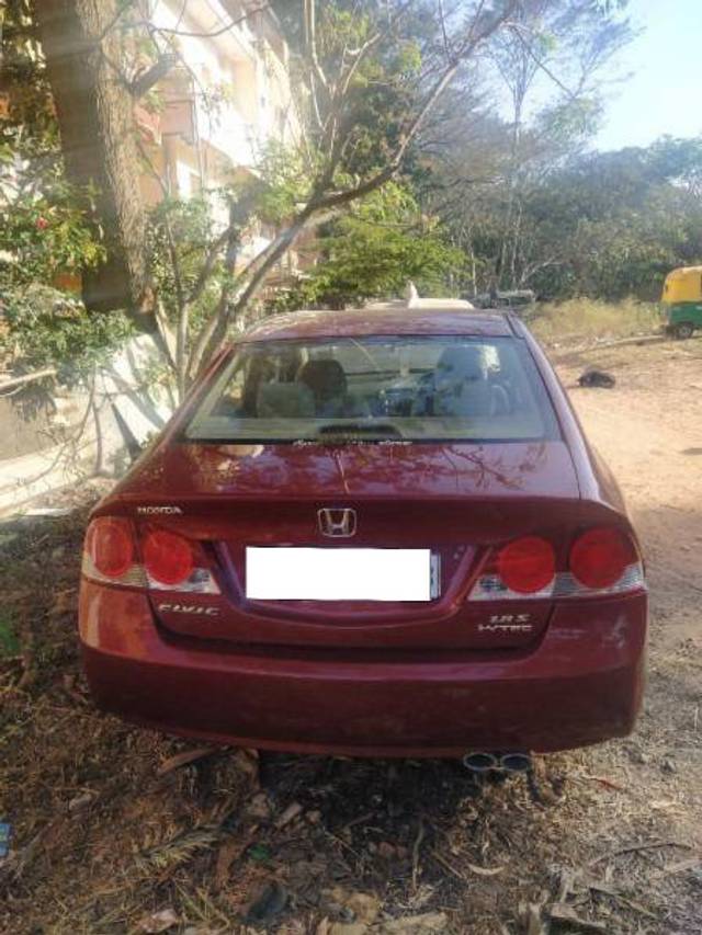 https://images10.gaadi.com/usedcar_image/4250609/original/e01cafb14caa494ad6e626077003ada0.jpg?imwidth=6401