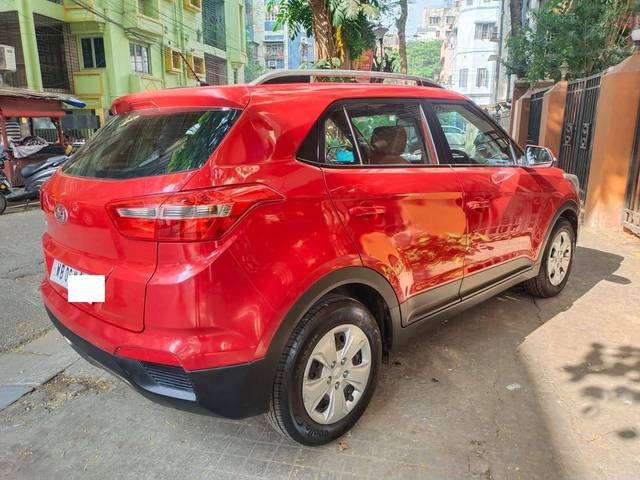 https://images10.gaadi.com/usedcar_image/4250675/original/processed_555802f863a7a73e926ec0228371c8d4.jpg?imwidth=6401