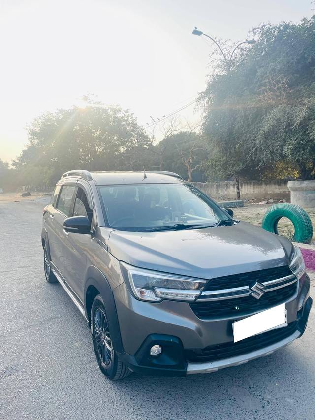 https://images10.gaadi.com/usedcar_image/4250676/original/processed_706963ae5bb20c300b48dbf775165d2f.jpg?imwidth=6400