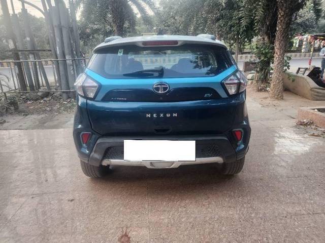 https://images10.gaadi.com/usedcar_image/4250693/original/9a5fed9de67b8fa6891cbc435c7a6b6e.jpg?imwidth=6401