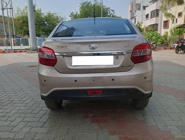 https://images10.gaadi.com/usedcar_image/4250752/original/processed_7654d33f55b0459bfc90b272eeb02dc1.jpg?imwidth=6402