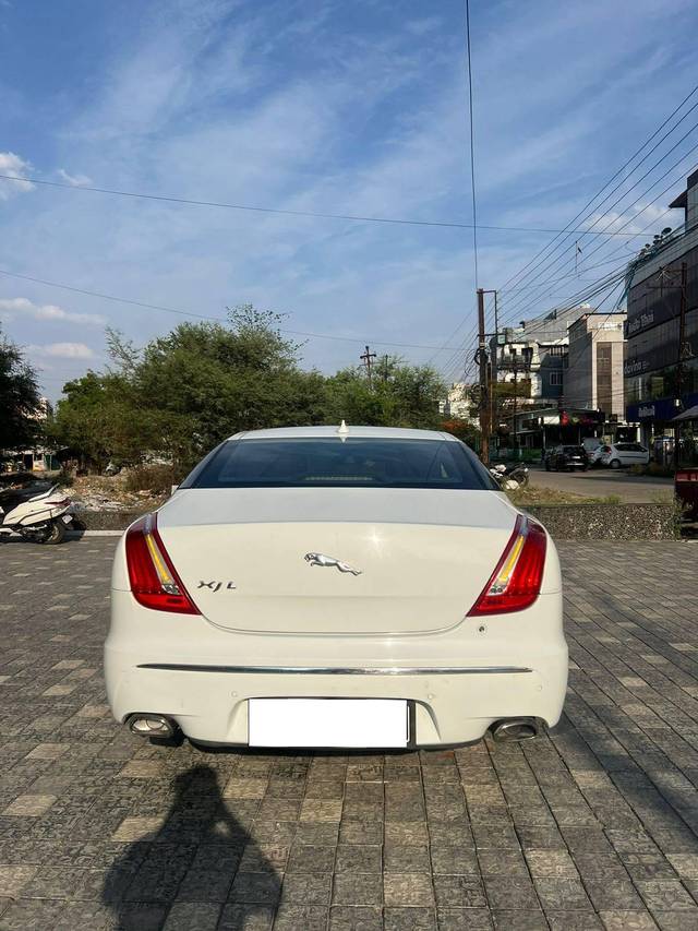 https://images10.gaadi.com/usedcar_image/4250805/original/processed_280e099f44994dbcdec20670f9817501.jpg?imwidth=6402