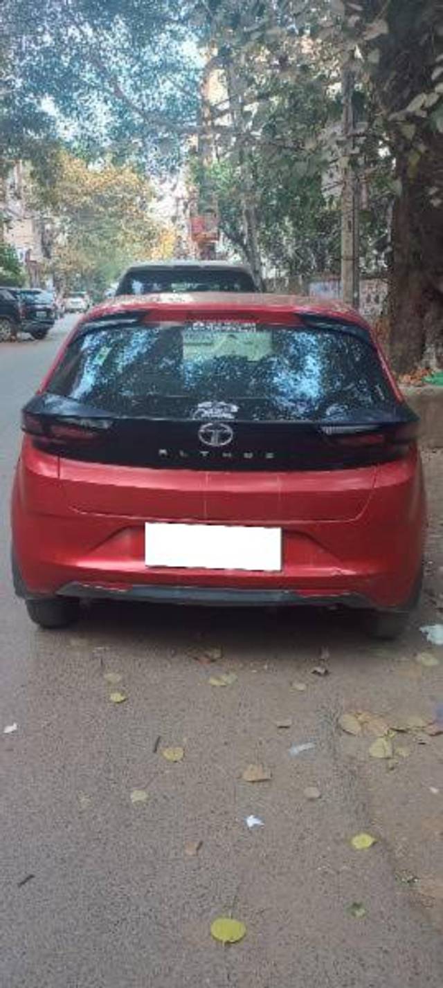 https://images10.gaadi.com/usedcar_image/4250904/original/processed_04800e80-e719-43d9-9bd7-d2df00a2a611.jpg?imwidth=6401