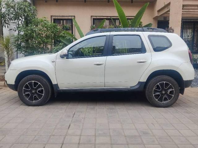 https://images10.gaadi.com/usedcar_image/4250975/original/processed_6bb5bfe1-ca7a-485a-a0d6-bb66b332d60e.jpg?imwidth=6402