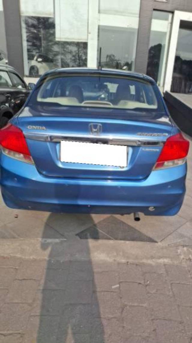 https://images10.gaadi.com/usedcar_image/4251003/original/processed_35cfa2b8-9b34-404b-8275-62cef38f767f.jpg?imwidth=6400