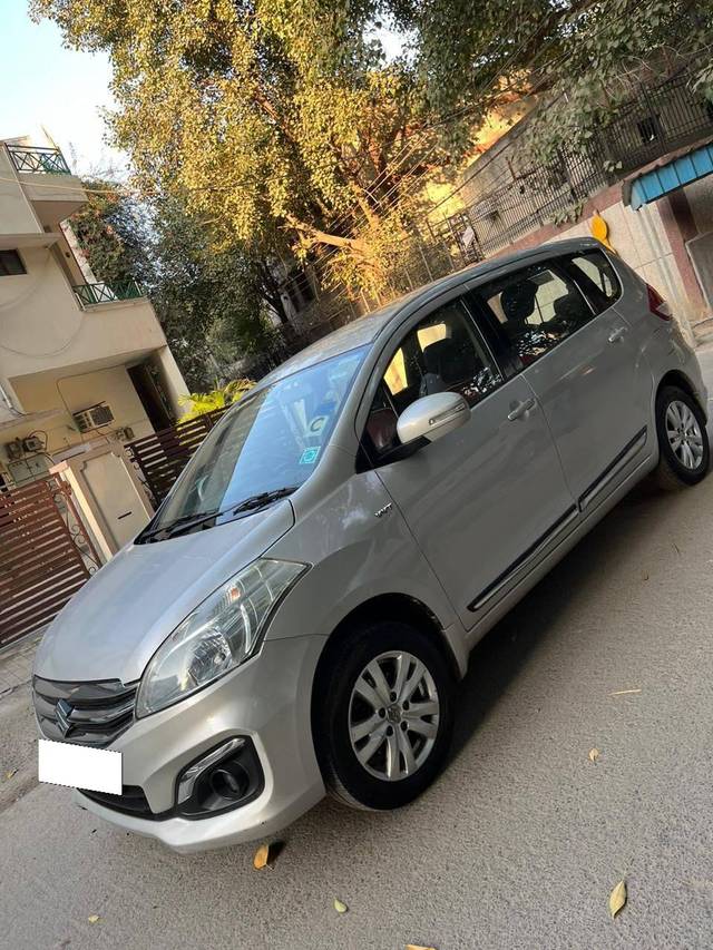 https://images10.gaadi.com/usedcar_image/4251052/original/processed_0713d3ccd4d766ecf65c924bb51ec60a.jpg?imwidth=6400