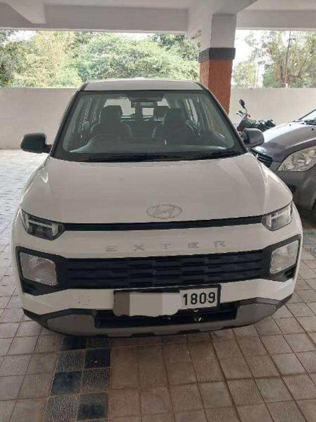 https://images10.gaadi.com/usedcar_image/4251148/original/processed_20098a99-b33e-493b-9613-7b047a30faac.jpg?imwidth=6400