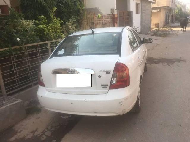 https://images10.gaadi.com/usedcar_image/4251151/original/processed_d632a05b-f76f-4805-92da-cd53c2aff35e.jpg?imwidth=6401