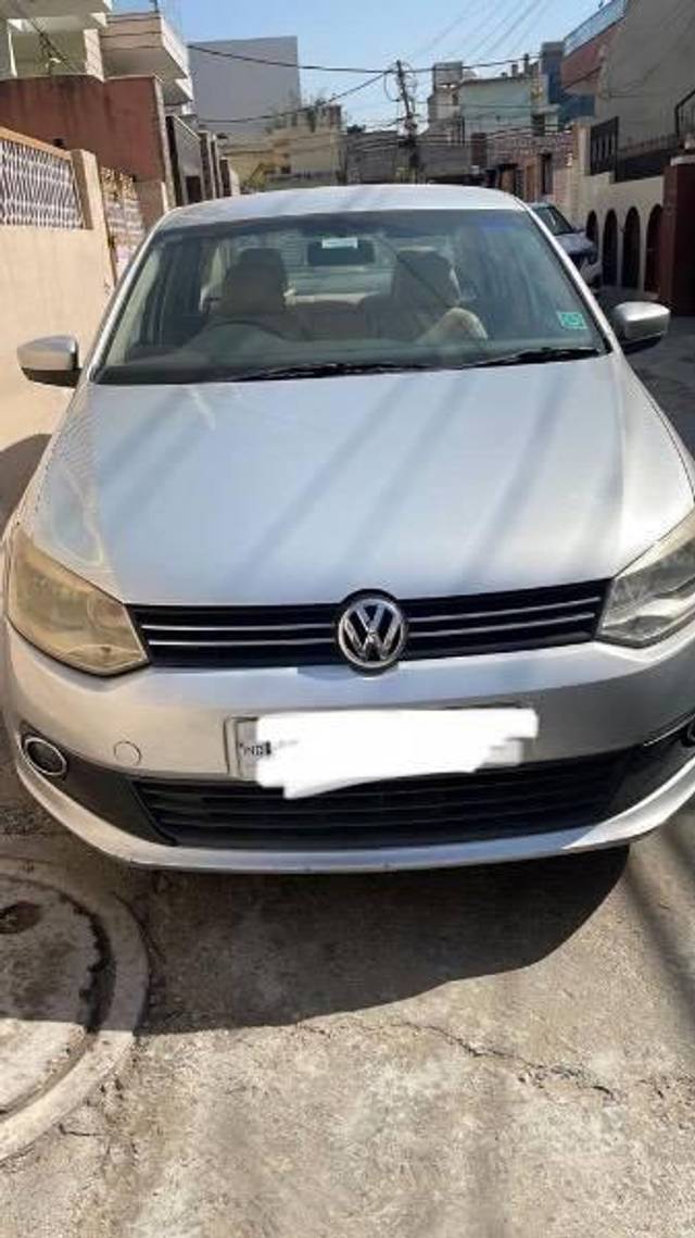 https://images10.gaadi.com/usedcar_image/4251193/original/processed_e7a74058-7908-4f9d-bb8e-9b39cb161c79.jpeg?imwidth=6400