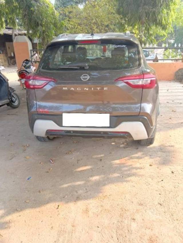 https://images10.gaadi.com/usedcar_image/4251255/original/processed_601d0dd0-7475-417a-8308-dc418ec4b4d9.jpg?imwidth=6400