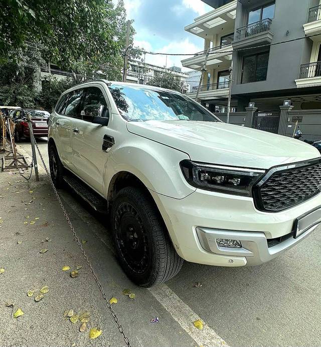 https://images10.gaadi.com/usedcar_image/4251278/original/processed_d57acbd7c97341072940fedc20a7ca68.jpg?imwidth=6400