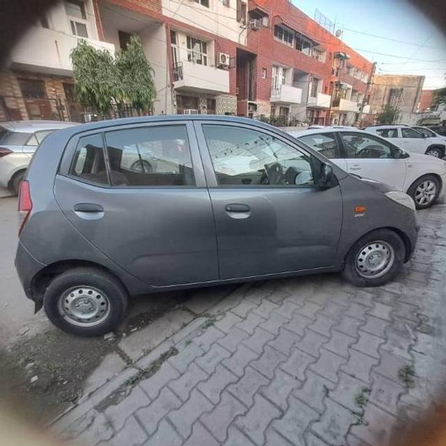 https://images10.gaadi.com/usedcar_image/4251305/original/processed_1e2f1721-be4e-422f-b61e-cc59f3b77c9e.jpg?imwidth=6401