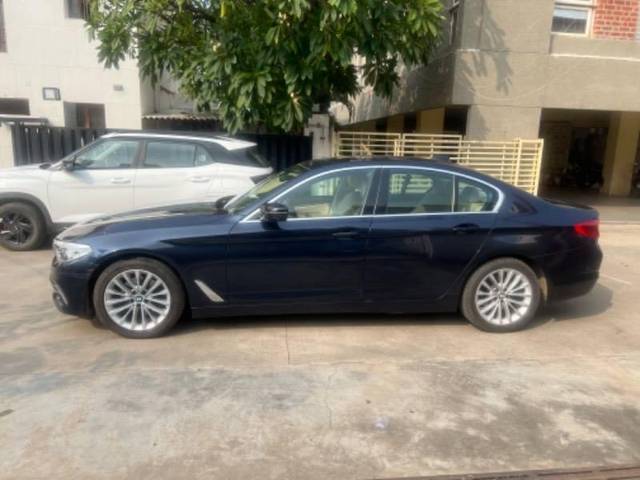 https://images10.gaadi.com/usedcar_image/4251391/original/processed_8e61a290-2ce6-4539-9924-5da50f204272.jpeg?imwidth=6402