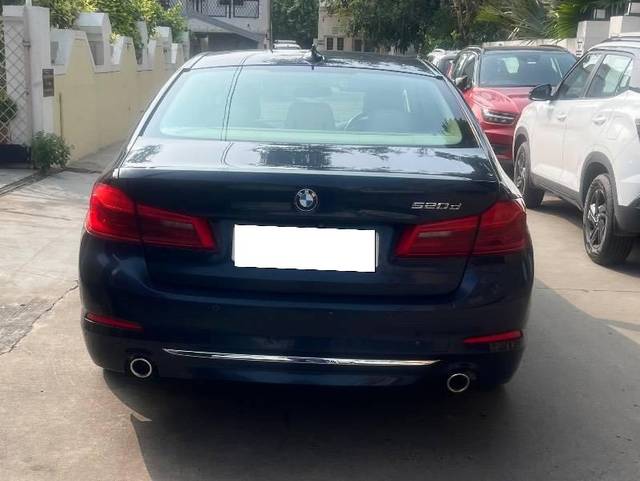 https://images10.gaadi.com/usedcar_image/4251391/original/processed_a4979b0b-637f-487d-9ddc-f12d3fb05da4.jpeg?imwidth=6401