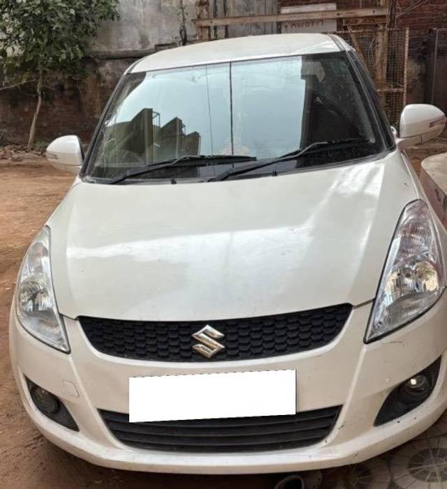 https://images10.gaadi.com/usedcar_image/4251403/original/processed_ffd2b071-db21-422f-b47c-293406264a28.jpeg?imwidth=6400