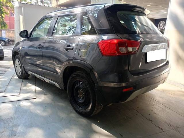 https://images10.gaadi.com/usedcar_image/4251422/original/processed_d6799e103aa2cc0f7dd5ebf1dab57442.jpg?imwidth=6402