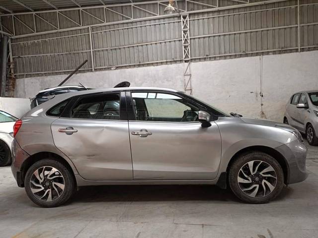 https://images10.gaadi.com/usedcar_image/4251425/original/processed_806d6ad0afafd0c7aeaa3991b2306a79.jpg?imwidth=6401