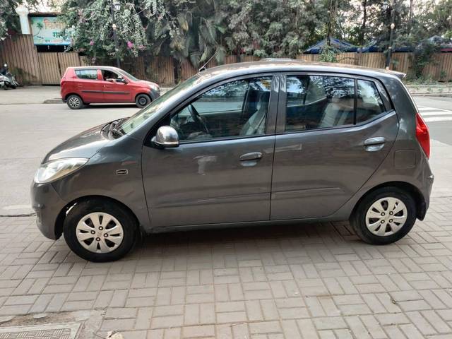 https://images10.gaadi.com/usedcar_image/4251600/original/processed_d5d09ed5f06577975da0ed72e0fa45c6.jpg?imwidth=6402