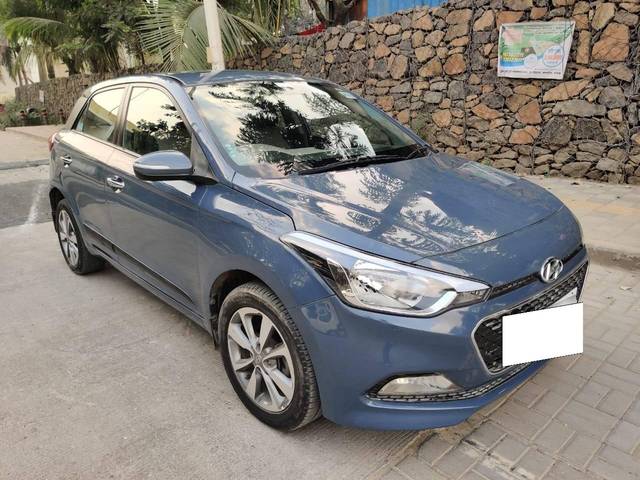 https://images10.gaadi.com/usedcar_image/4251612/original/processed_a65072e27c888898976c142c8b474f5a.jpg?imwidth=6400