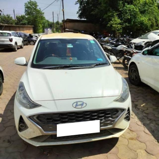 https://images10.gaadi.com/usedcar_image/4251631/original/processed_f50a71d4-7c82-431e-88e1-a23f972d3111.jpg?imwidth=6400