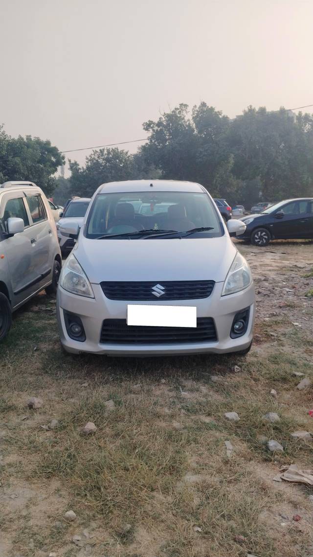 https://images10.gaadi.com/usedcar_image/4251674/original/processed_175150b342d1121b582860324786ec2e.jpg?imwidth=6402