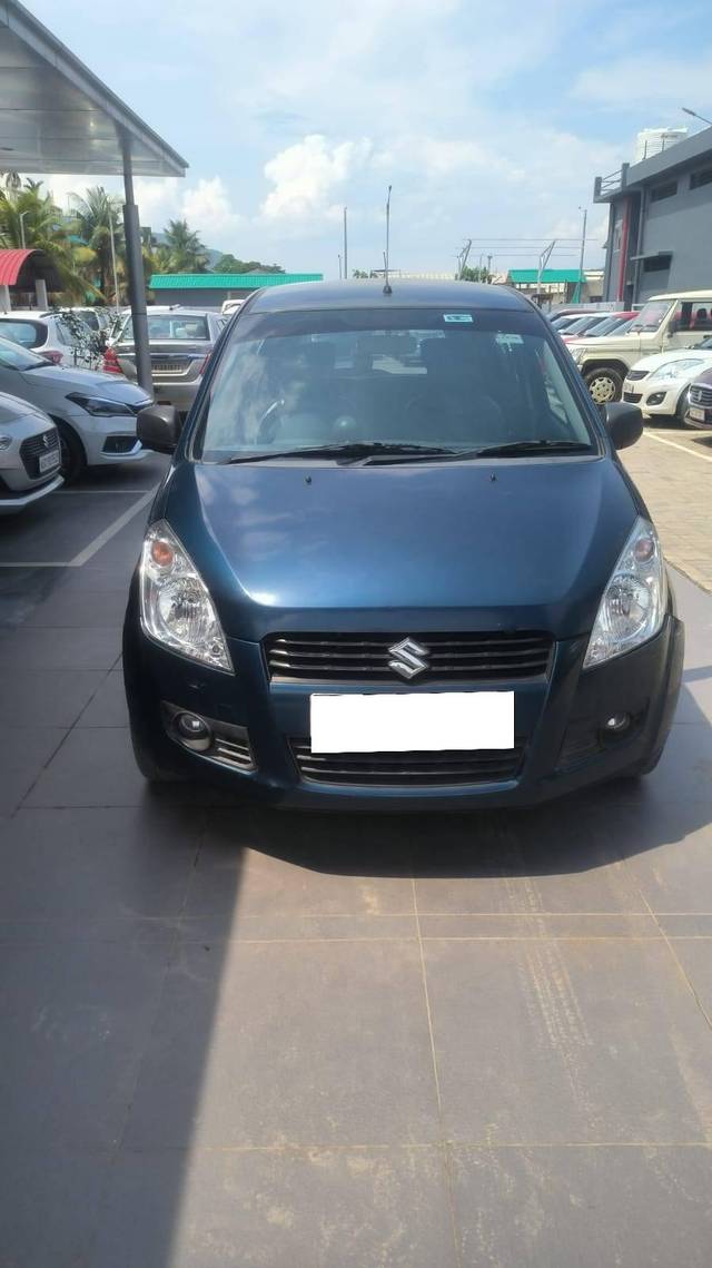 https://images10.gaadi.com/usedcar_image/4251683/original/processed_272f6e6203135c7958fdf6bb68b736f8.jpg?imwidth=6400