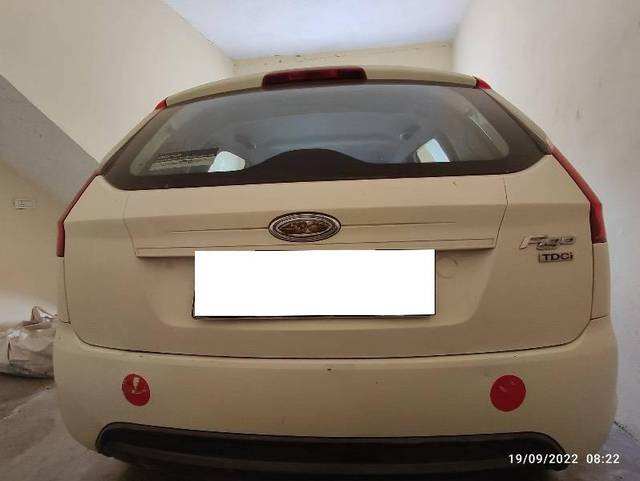 https://images10.gaadi.com/usedcar_image/4251691/original/processed_6906a713-4346-4df0-8c06-b924879332b1.jpeg?imwidth=6401