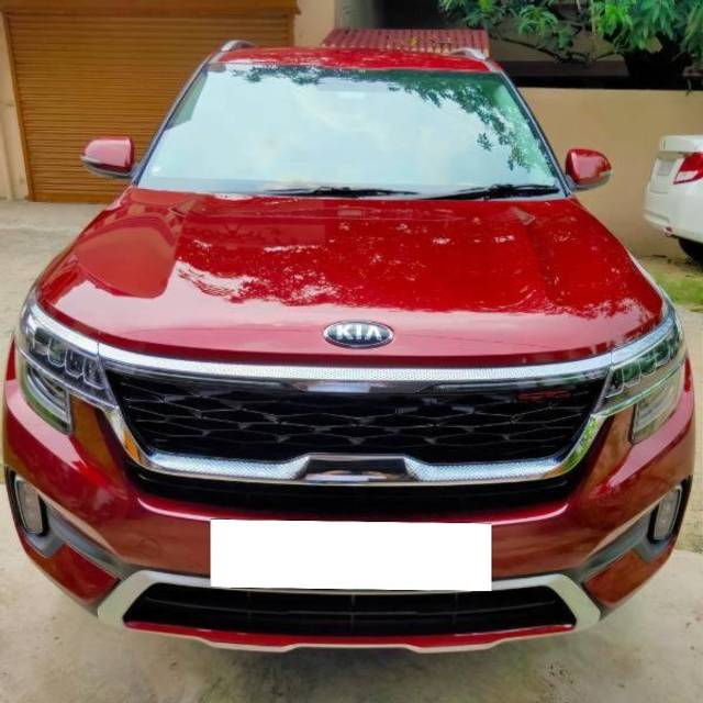 https://images10.gaadi.com/usedcar_image/4251693/original/processed_9c25314e-ee83-48dd-9a62-e6c7c4b778cb.jpg?imwidth=6402