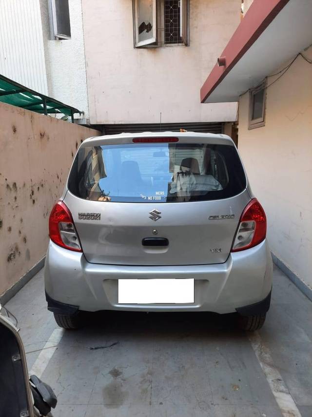 https://images10.gaadi.com/usedcar_image/4251861/original/processed_e0de137ec7f950fb78d952fb8c9ee32d.jpg?imwidth=6401