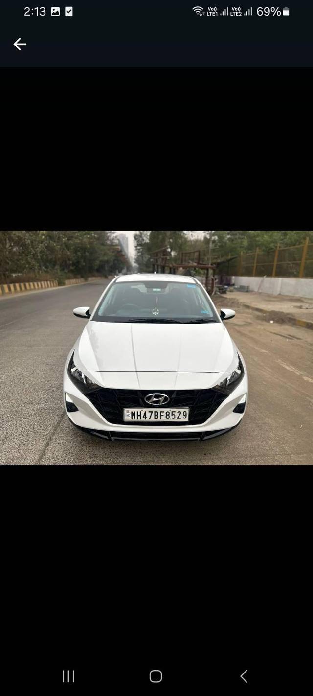 https://images10.gaadi.com/usedcar_image/4251866/original/processed_65a06931573b0c0c11e7ae66ff933319.jpg?imwidth=6400