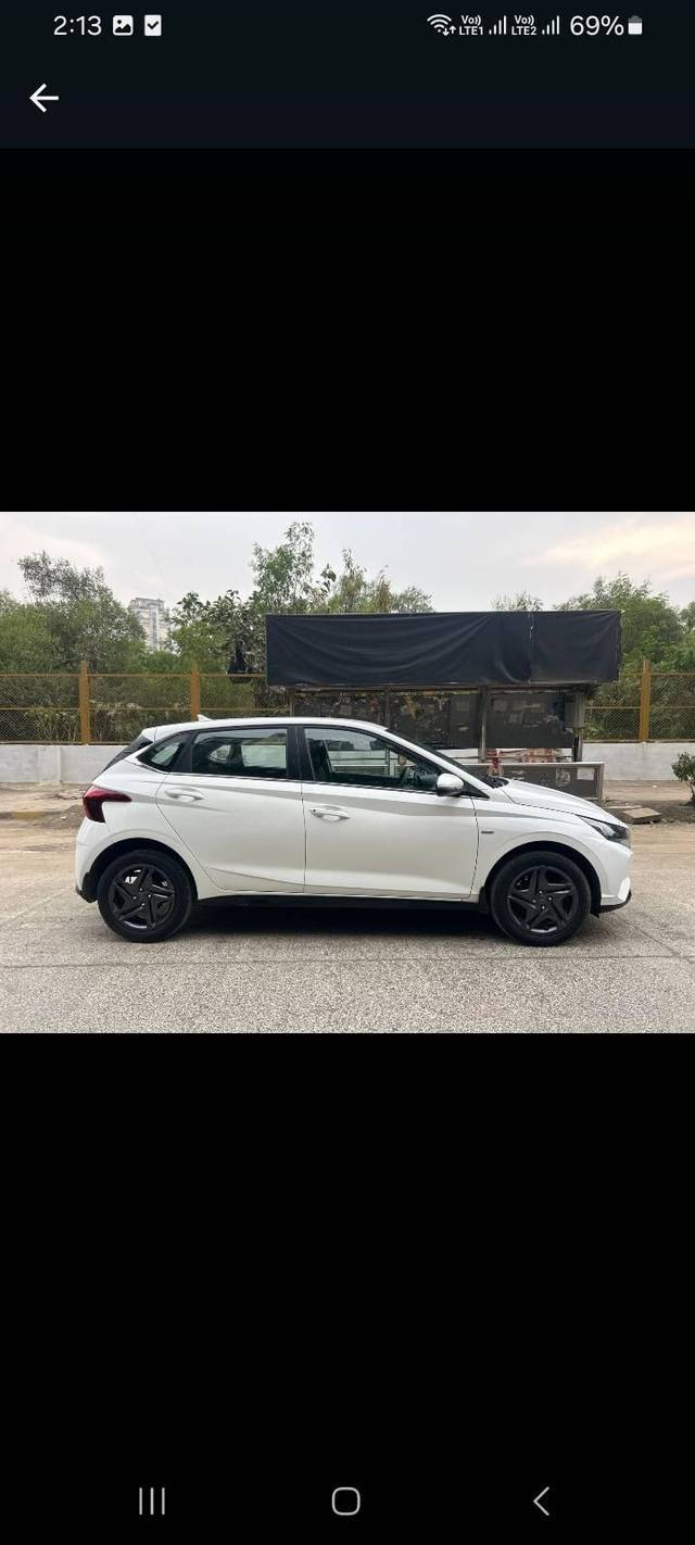 https://images10.gaadi.com/usedcar_image/4251866/original/processed_e84b0fbb654df325ebfe9130d9799385.jpg?imwidth=6401