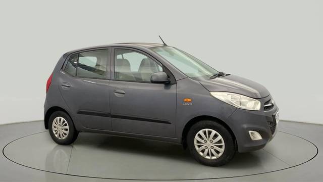 https://images10.gaadi.com/usedcar_image/4252046/original/125bfe8f57a2b5a3be2d2ed0c6fdd6c8.jpg?imwidth=6400