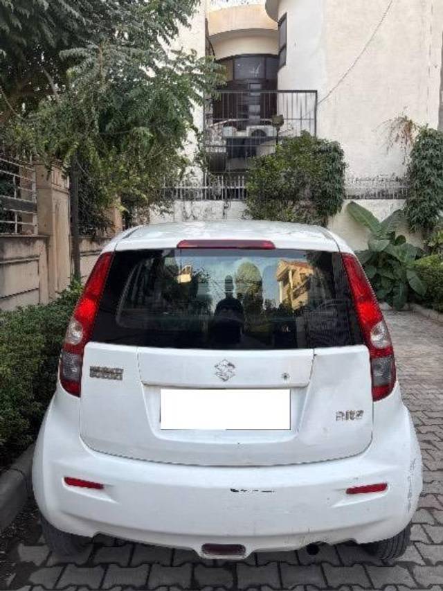 https://images10.gaadi.com/usedcar_image/4252126/original/processed_dc6deae4-4710-47ac-aee4-45aca2591b2e.jpg?imwidth=6401