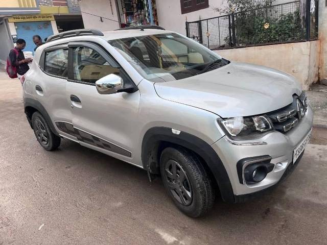 https://images10.gaadi.com/usedcar_image/4252228/original/processed_18045dad-ffd3-46a8-b7f1-1f4ca30c278b.jpg?imwidth=6400