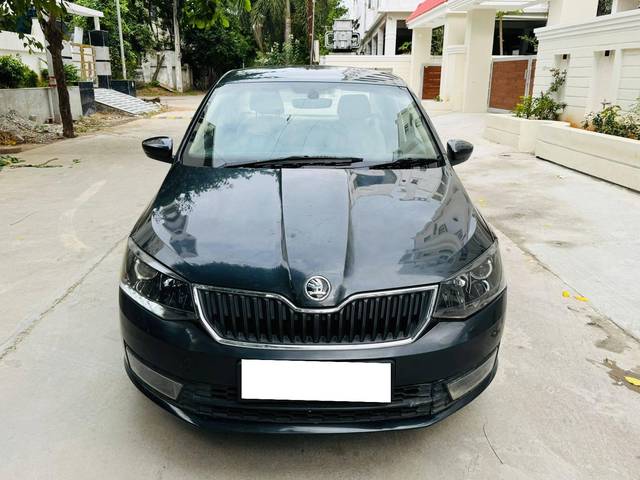 https://images10.gaadi.com/usedcar_image/4252288/original/processed_9e0a23e8494a7728615dd205d0ab7079.jpg?imwidth=6402