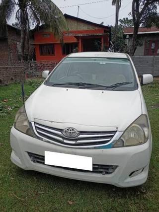 Toyota Innova 2009-2012 Toyota Innova 2.5 E 7 STR